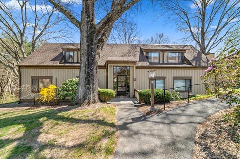 569 Heritage Vlg #C, Southbury, CT 06488