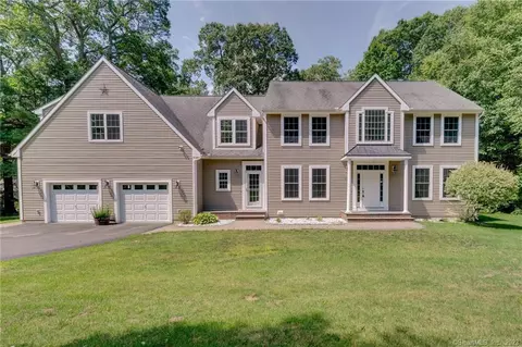 501 New Rd, Avon, CT 06001