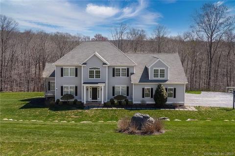 73 Beaver Dam Rd, Killingworth, CT 06419