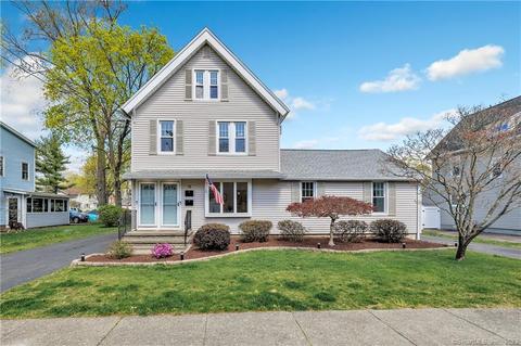 78 Lafayette St, Milford, CT 06460