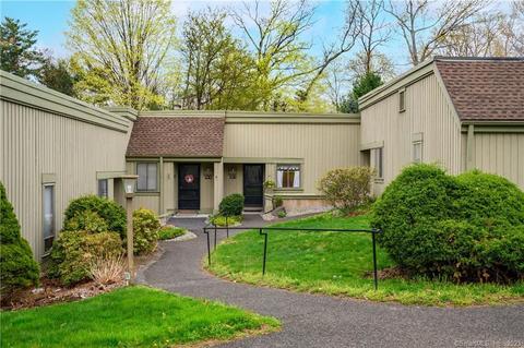 756 Heritage Vlg #C, Southbury, CT 06488
