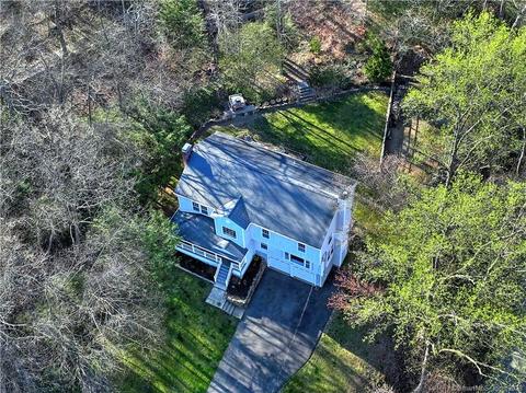 80 Norwood Ter, Trumbull, CT 06611