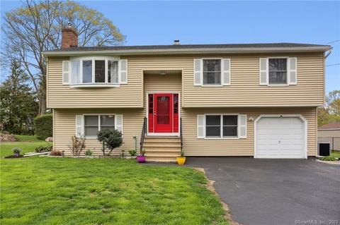 106 Hickory Ln, Wolcott, CT 06716
