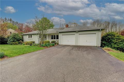 67 Hillcrest Hts, Lebanon, CT 06249