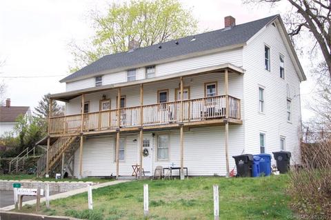 35 Railroad Ave, Griswold, CT 06351