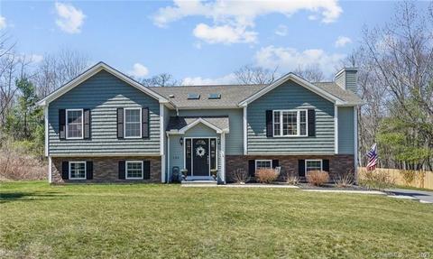 132 Laurel Dr, Killingly, CT 06241