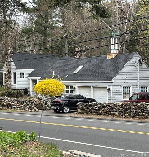 51 Cheshire Rd, Bethany, CT 06524