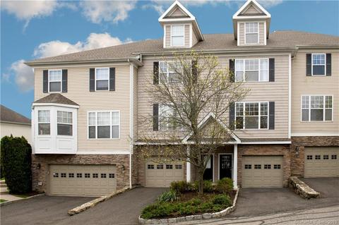 19 Faith Ln #19, Danbury, CT 06810