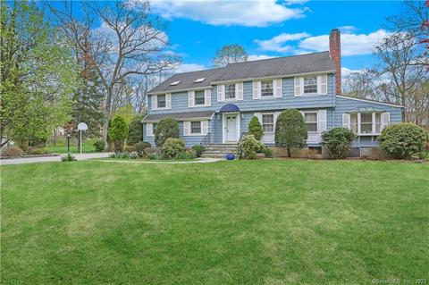 91 Twin Oak Ln, Wilton, CT 06897