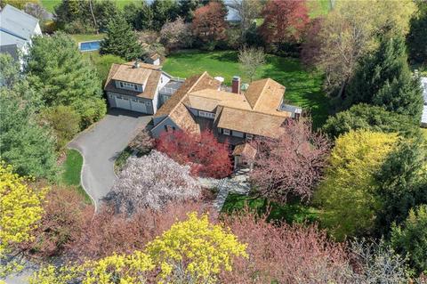 3 Stonybrook Rd, Westport, CT 06880