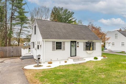 118 Brainard Rd, Enfield, CT 06082