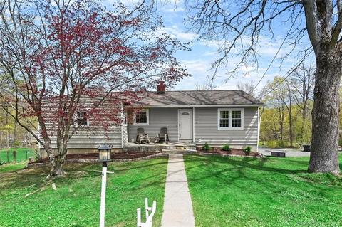 17 Margerie Dr, New Fairfield, CT 06812