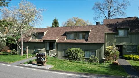 35 Heritage Vlg #B, Southbury, CT 06488