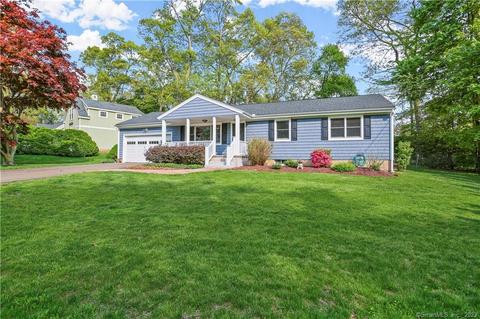 111 Woodland Rd, Fairfield, CT 06824