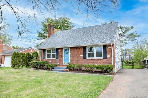 22 Parker St, Newington, CT 06111