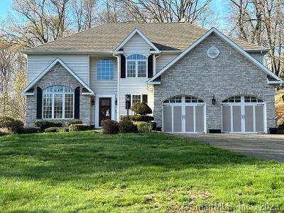31 Simon Dr, Wolcott, CT 06716