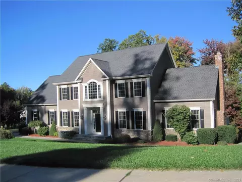 211 Country Ln, Glastonbury, CT 06073