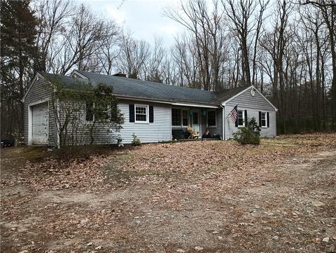 742 Cook Hill Rd, Killingly, CT 06239
