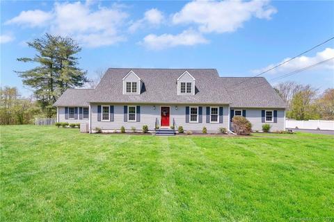 26 New England Dr, Wallingford, CT 06492