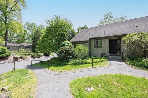749 Heritage Vlg #A, Southbury, CT 06488