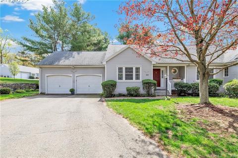 420 Navajo Loop, Shelton, CT 06484