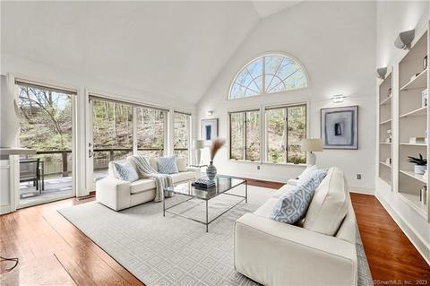 10 Millbank Rd, Westport, CT 06880