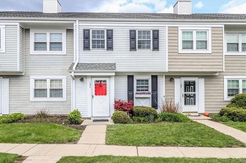 81-95 Park Ave #1504, Danbury, CT 06810