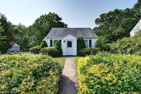 111 Maple St, East Hartford, CT 06118