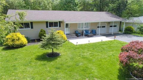 38 Stonecrop Rd, Norwalk, CT 06851