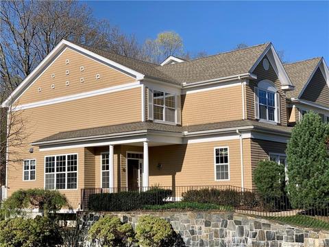 4 Haley Ln #103, Litchfield, CT 06759