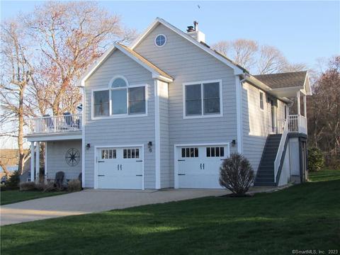 8 Woodland Dr, East Lyme, CT 06357