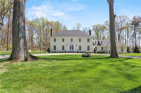 111 Queens Grant Ln, Fairfield, CT 06824