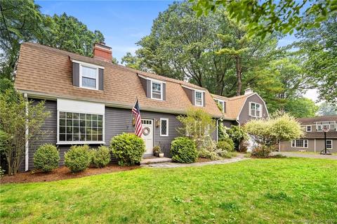 57 Woodridge Cir, West Hartford, CT 06107