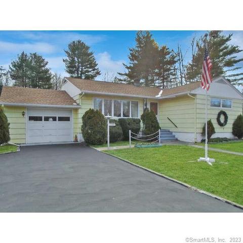 36 Pleasant St, Wolcott, CT 06716