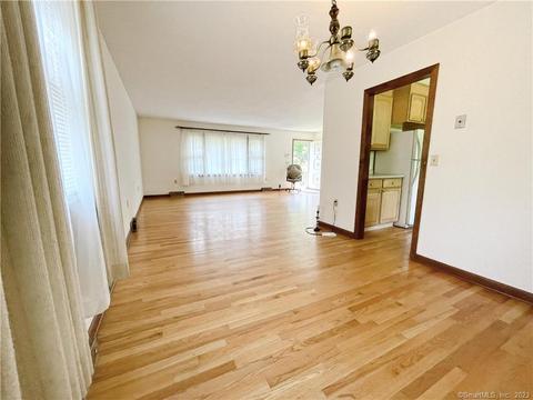 89 Mathewson Mill Rd, Ledyard, CT 06339