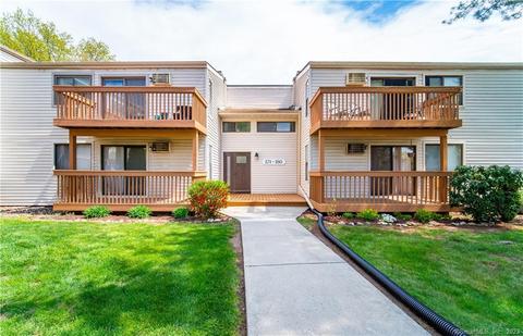 180 Woodland Dr #180, Cromwell, CT 06416