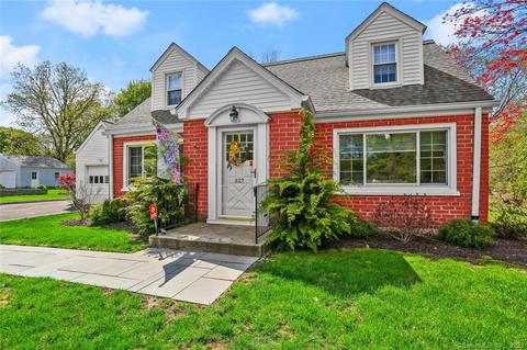 227 North St, Trumbull, CT 06611