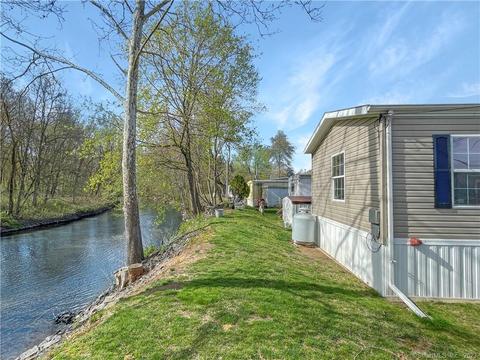 230 Main St #62, Wallingford, CT 06492