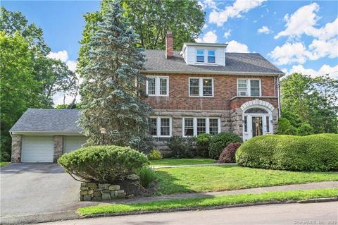 46 Brooklawn Ter, Fairfield, CT 06825