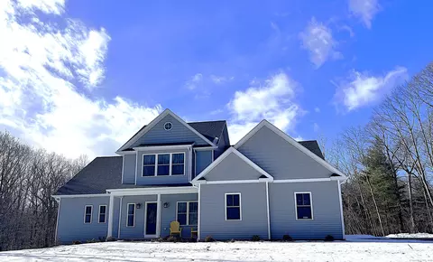20 Peddlers Rd, Guilford, CT 06437