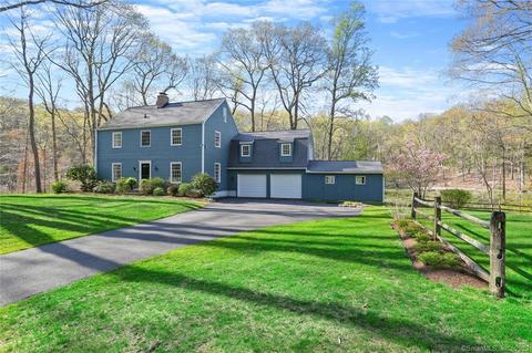 12 Mulberry St, Ridgefield, CT 06877