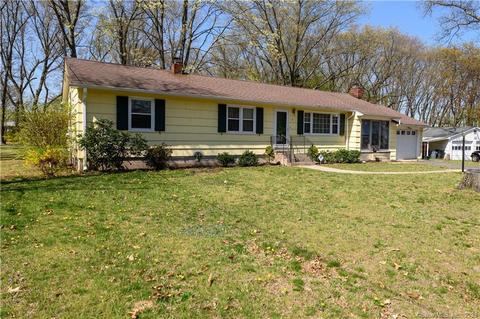 43 Coventry Cir, North Haven, CT 06473