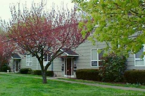 140 Carriage South Path #140, Milford, CT 06460
