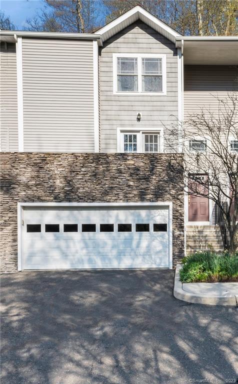 57 Stetson Pl #57, Danbury, CT 06811