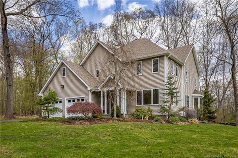 99 Southworth Dr, Ashford, CT 06278