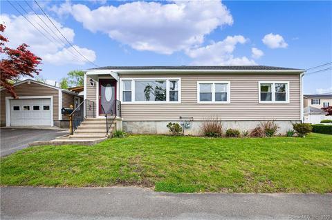 48 Sheridan St, Danbury, CT 06810
