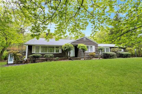 94 Rivergate Dr, Wilton, CT 06897