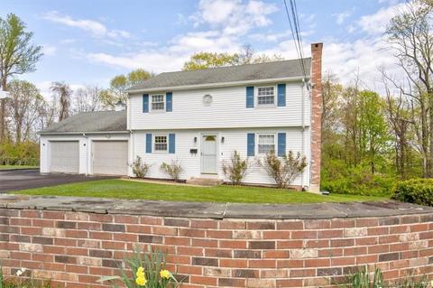 151 Fairlawn St, Bristol, CT 06010