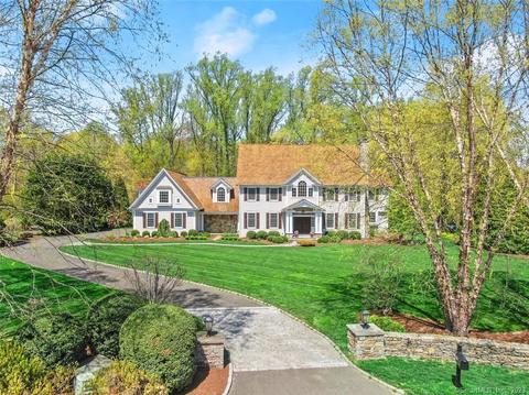 100 Burrwood Cmn, Fairfield, CT 06824