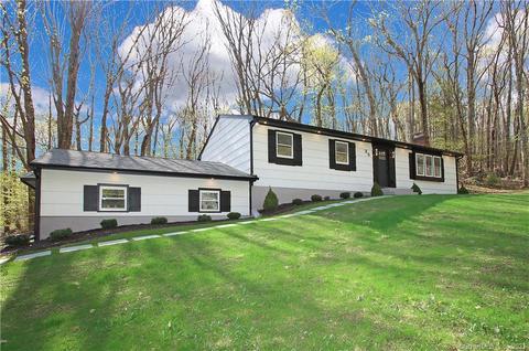35 Key Rock Rd, Newtown, CT 06470